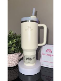   GRAVÍROZOTT STANLEY  TERMOSZ 1180 ML - VILÁGOS BÉZS SZÍNBEN