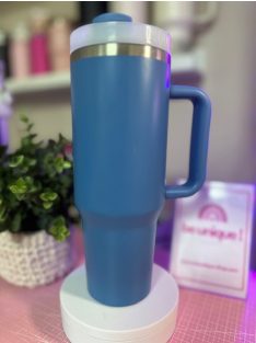 GRAVÍROZOTT FÜLES TERMOSZ SÖTÉTKÉK SZÍNBEN 1200 ML