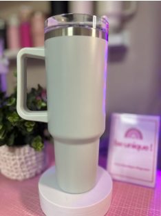   GRAVÍROZOTT FÜLES TERMOSZ VILÁGOS SZÜRKE SZÍNBEN 1200 ML